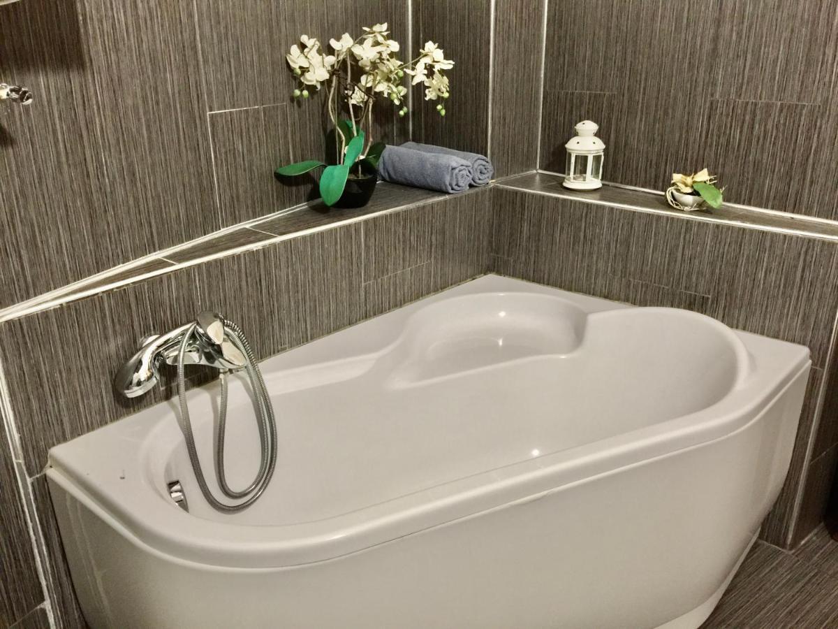 Secession Luxury Apartament *